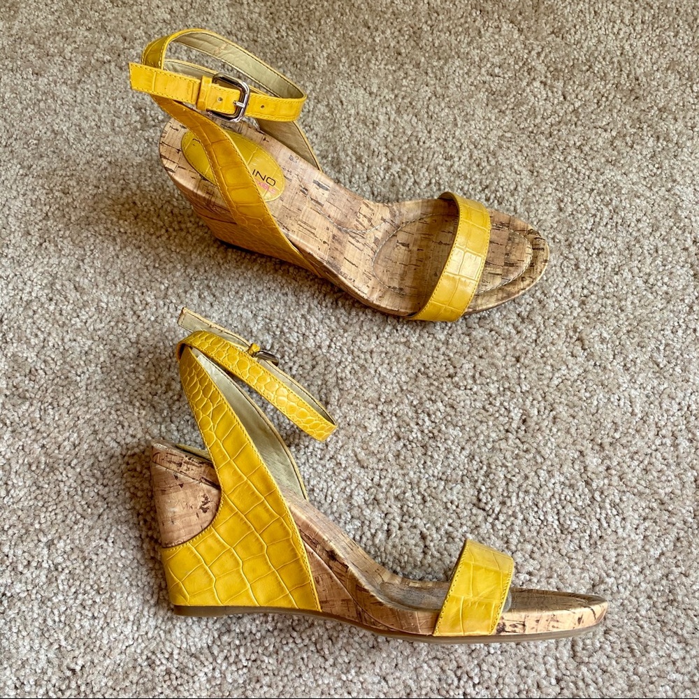 Cork Sandals - Picture 2 of 8
